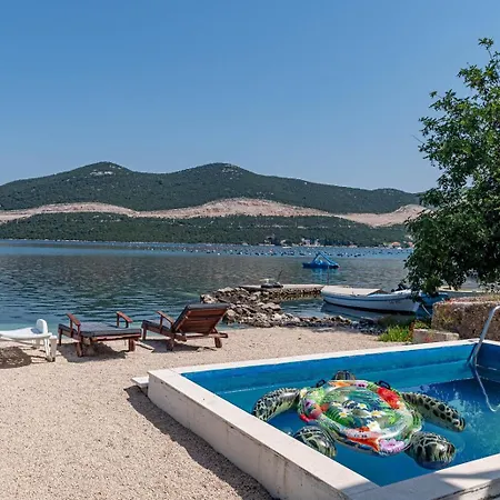 Villa 5* Beachfront Olive Mill