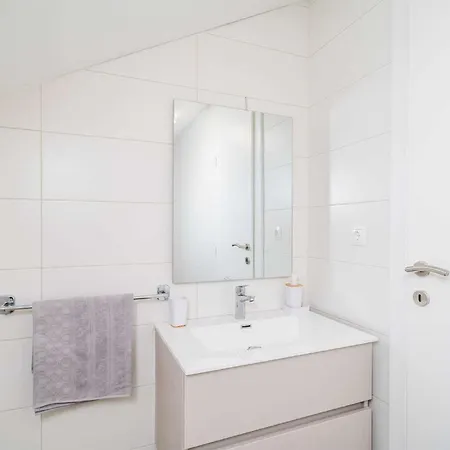 5* Beachfront Olive Mill Villa Putniković