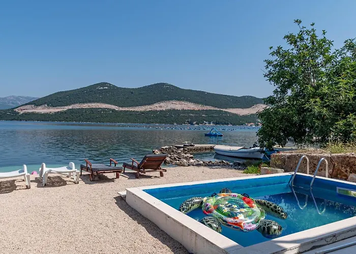 Villa 5* Beachfront Olive Mill