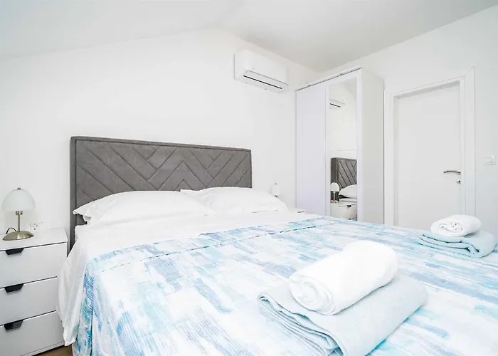 Villa 5* Beachfront Olive Mill Putnikovic