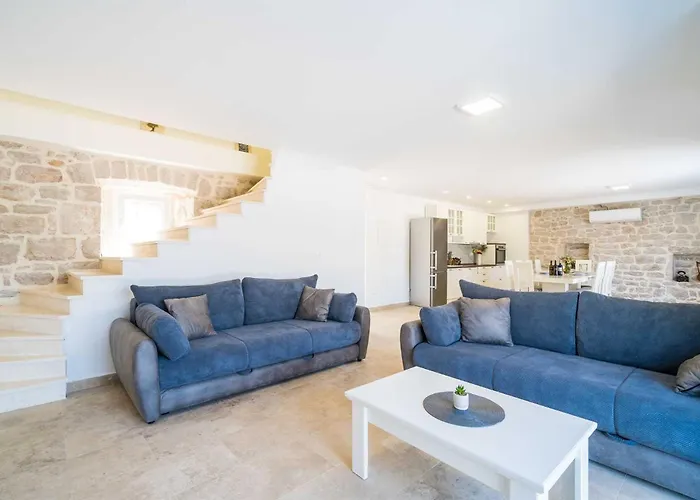 Villa 5* Beachfront Olive Mill